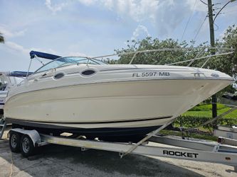 24' Sea Ray 2001 Yacht For Sale